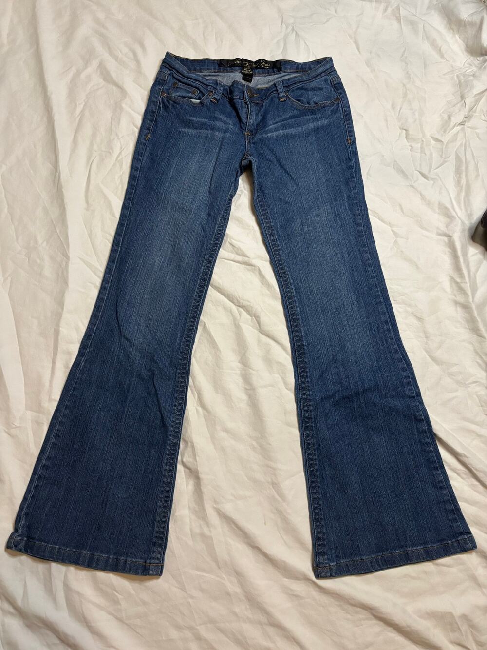 Vintage Urban Behavior Low Rise Flare Jeans